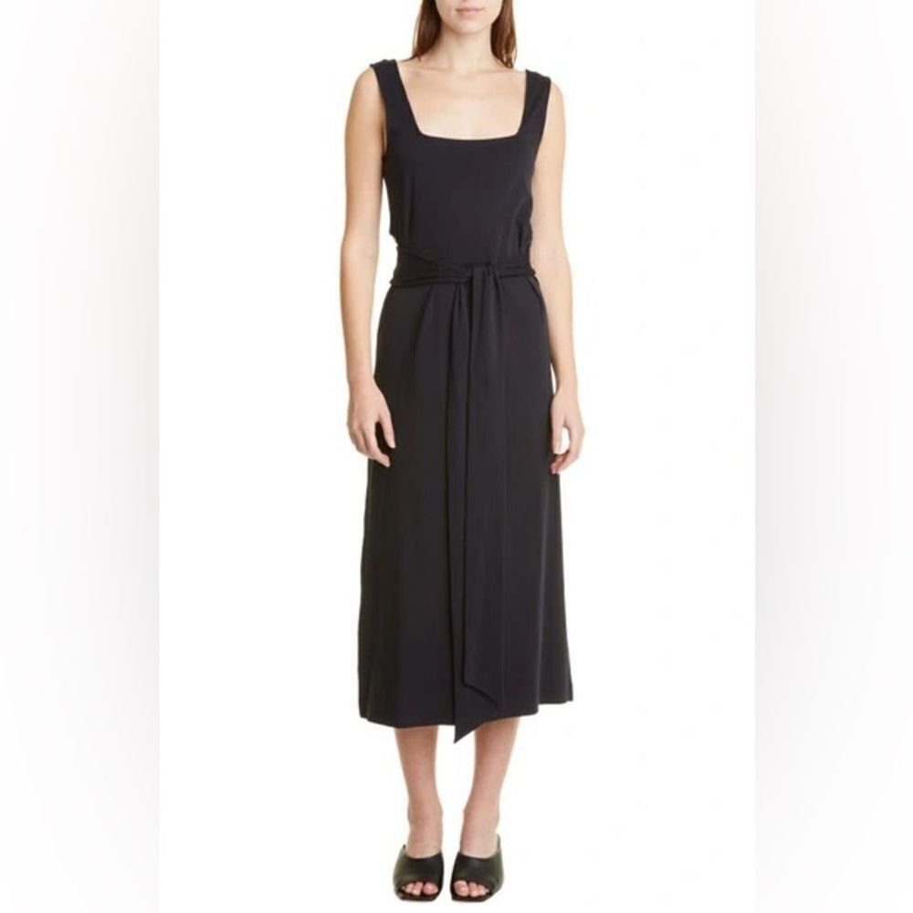BELTED SQUARE NECK MIDI DRESS